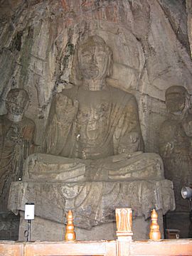 Luoyang - Longmen Caves